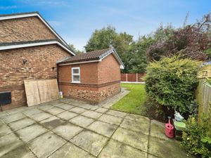 Side Garden- click for photo gallery
